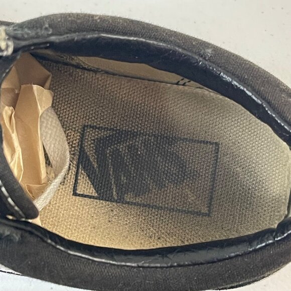 Vans Old Skool Black & White Size Boys 5.5  Women 7.0 Canvas Sneakers - Picture 10 of 12